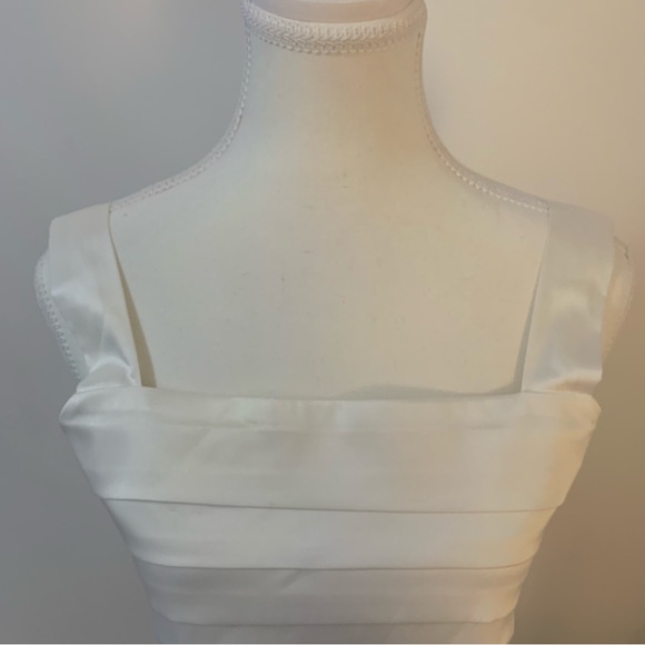 Silver Tank Top - Picture 3 of 8